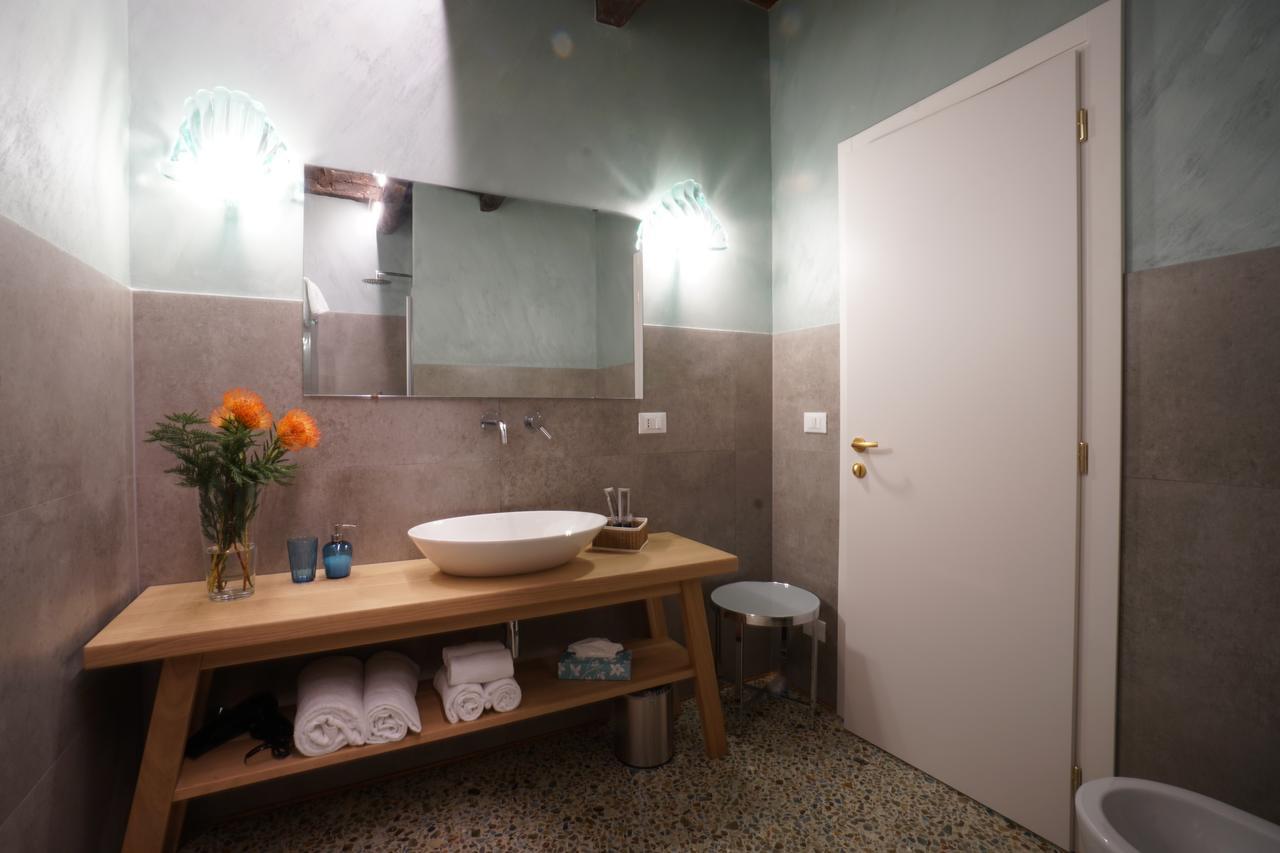 P 1779 Bed and breakfast
